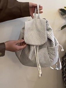 TRUST-U Lightweight and stylish nylon backpack with plaid pattern, casual and versatile, perfect for commuting or as a shoulder bag