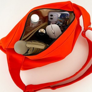 TRUST-U Water-repellent crossbody canvas fitness bag Japanese and Korean homestay ins style one-shoulder storage bag wear-resistant trendy sports bag