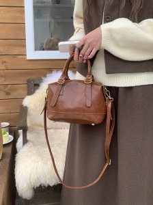 TRUST-U Women’s Bowling Handbag, 2025 Autumn/Winter New Retro Fashion Pillow Bag, Commuter Shoulder Bag/Crossbody Bag