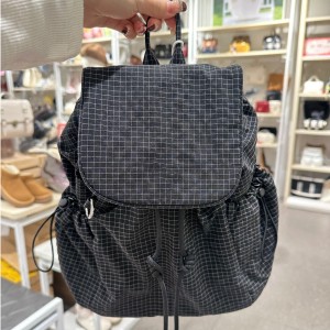 TRUST-U Lightweight and stylish nylon backpack with plaid pattern, casual and versatile, perfect for commuting or as a shoulder bag