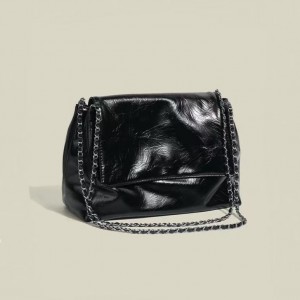 TRUST-U Trendy Chain-Strap Shoulder Bag: Large-Capacity, Stylish & Minimalist Soft Leather Commuter Tote Bag