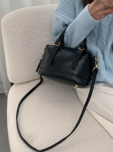 TRUST-U Women’s Bowling Handbag, 2025 Autumn/Winter New Retro Fashion Pillow Bag, Commuter Shoulder Bag/Crossbody Bag