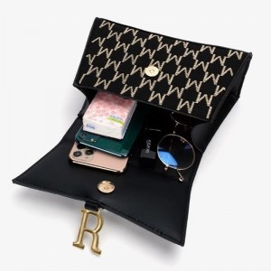 TRUST-U يۈزلىنىشى ، مۇرەككەپ ۋە ھەشەمەتلىك Chanel دىن ئىلھاملانغان R ھەرىپى ھالقىسى / مۈرىسى سومكىسى