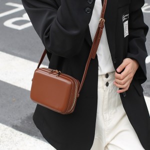 TRUST-U Korean style minimalist crossbody bag, trendy double zipper fashionable small square bag