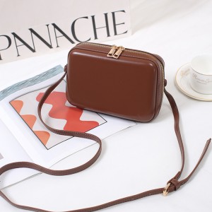 TRUST-U Korean style minimalist crossbody bag, trendy double zipper fashionable small square bag