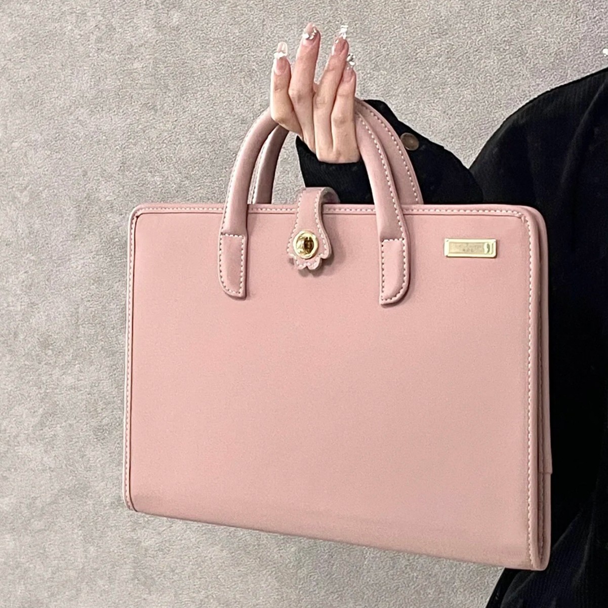 TRUST-U Japanese and Korean niche protective cases, laptop bags, and handbags in pink, girly style