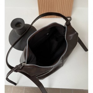 TRUST-U Retro-style underarm bag, new autumn/winter style, relaxed and fashionable Korean tote bag, large capacity crossbody bag