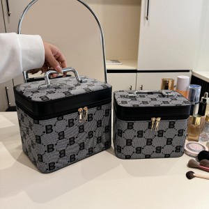 TRUST-U Letter Shaped Cosmetic Bag Large Capacity Cosmetic Storage Bag Portable Handheld Gift Box