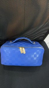 TRUST-U نیا PU بڑی صلاحیت والا مونوگرام واٹر پروف ٹوائلٹری بیگ/میک اپ بیگ