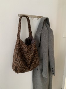 TRUST-U Autumn/Winter Tote Bag, Retro Leopard Print, Fashionable Women’s Bag, Crossbody/Shoulder Bag, Large Capacity, New Style, Underarm Bag