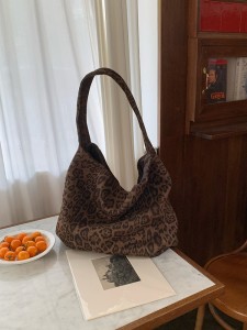 TRUST-U Autumn/Winter Tote Bag, Retro Leopard Print, Fashionable Women’s Bag, Crossbody/Shoulder Bag, Large Capacity, New Style, Underarm Bag