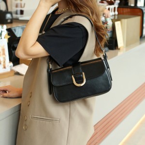 TRUST-U Versatile, simple, solid color horseshoe buckle underarm bag