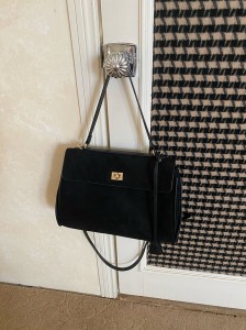 TRUST-U Retro frosted tote bag for women, large capacity, suitable for commuting, underarm bag, suede texture, sophisticated and versatile crossbody bag