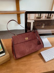 TRUST-U Retro frosted tote bag for women, large capacity, suitable for commuting, underarm bag, suede texture, sophisticated and versatile crossbody bag