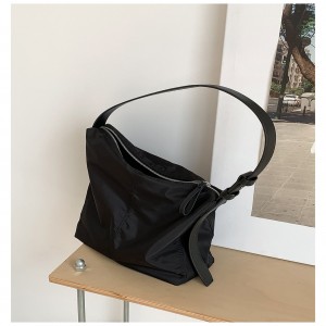 TRUST-U Casual commuting nylon shoulder bag, large capacity, versatile crossbody bag, durable college student tote bag