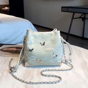 Ibhegi yebhakethi ye-TRUST-U Butterfly, ilula kunye nesitayile sokuzoba uyilo olucetyiweyo, i-chic kunye nebhegi yamagxa yabasetyhini.